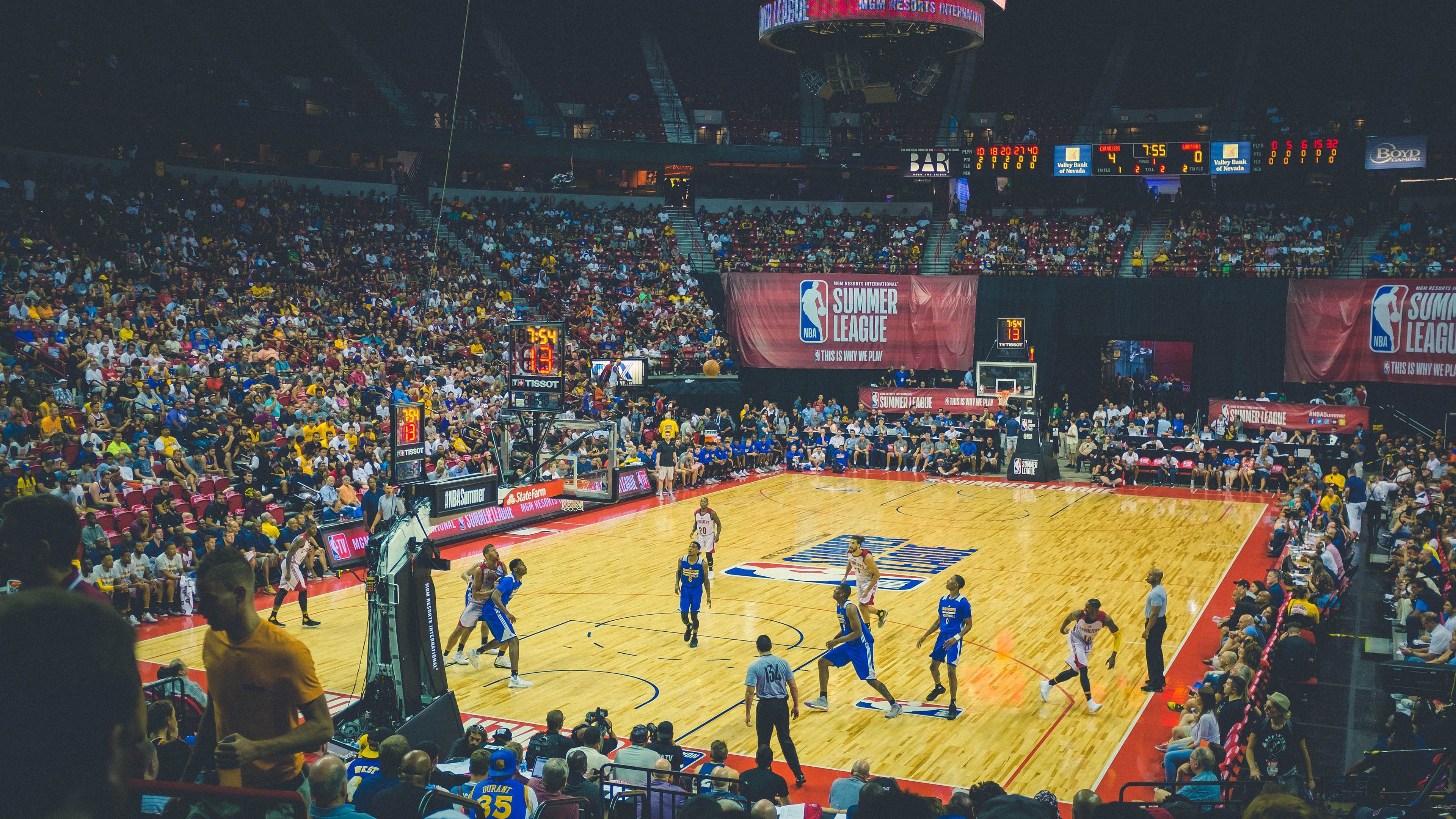 全场最高“抢断王”:斯托亚科维奇在季后赛中多次完成抢断反击!